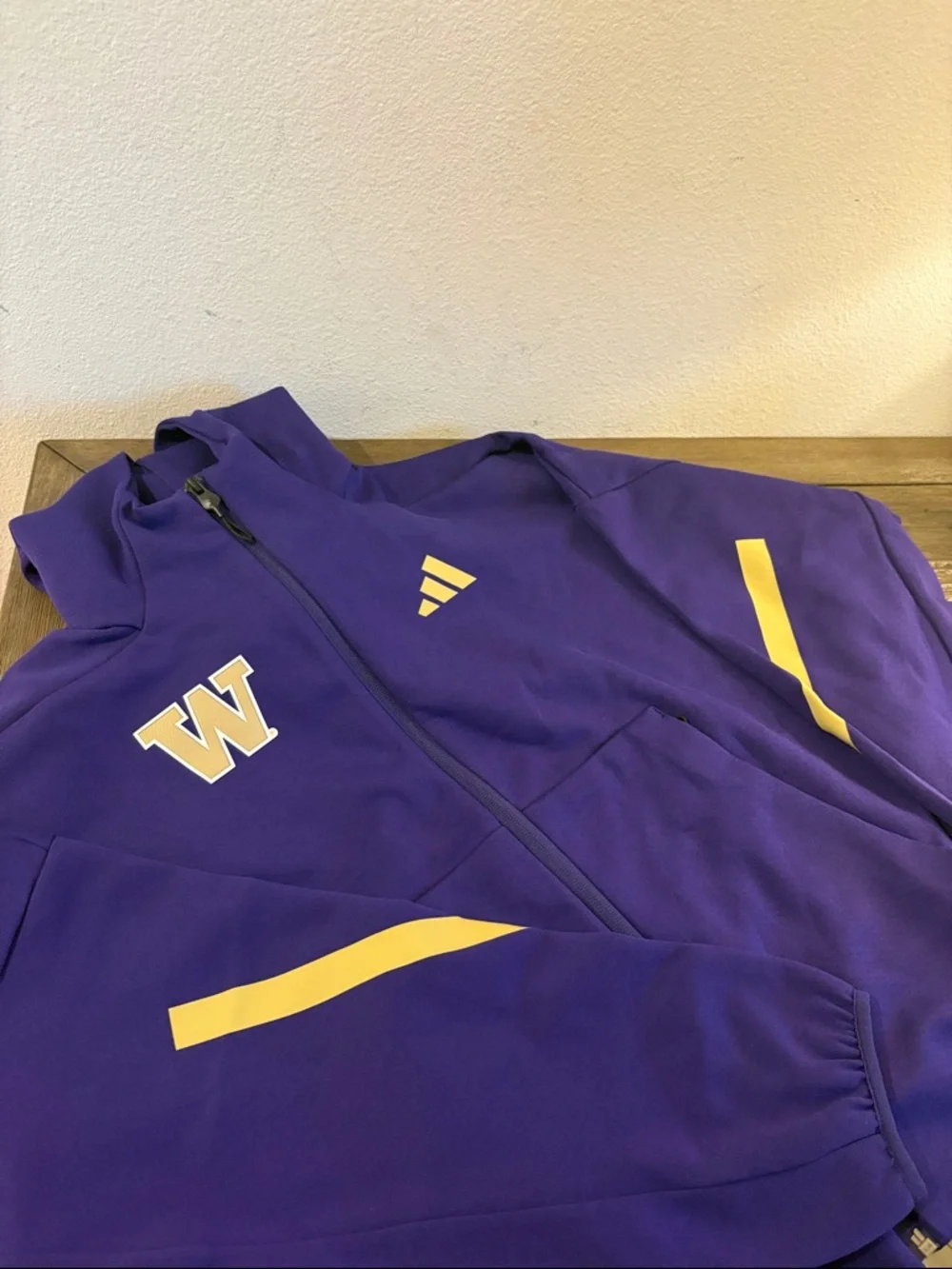 NWOT [adidas] Washington Huskies NCAA Zip-Up Hooded Cropped Sweatshirt Women’s S - Picture 4 of 12